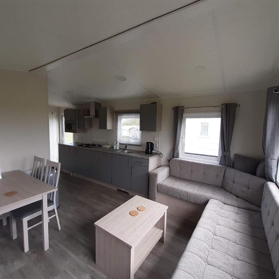 Chalet Weizicht Op Minicamping Hoogelande Grijpskerke Kültér fotó