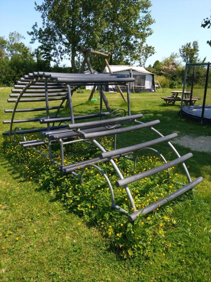 Chalet Weizicht Op Minicamping Hoogelande Grijpskerke Kültér fotó